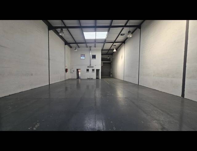 INDUSTRIAL PROPERTY TO RENT IN STIKLAND INDUSTRIAL
